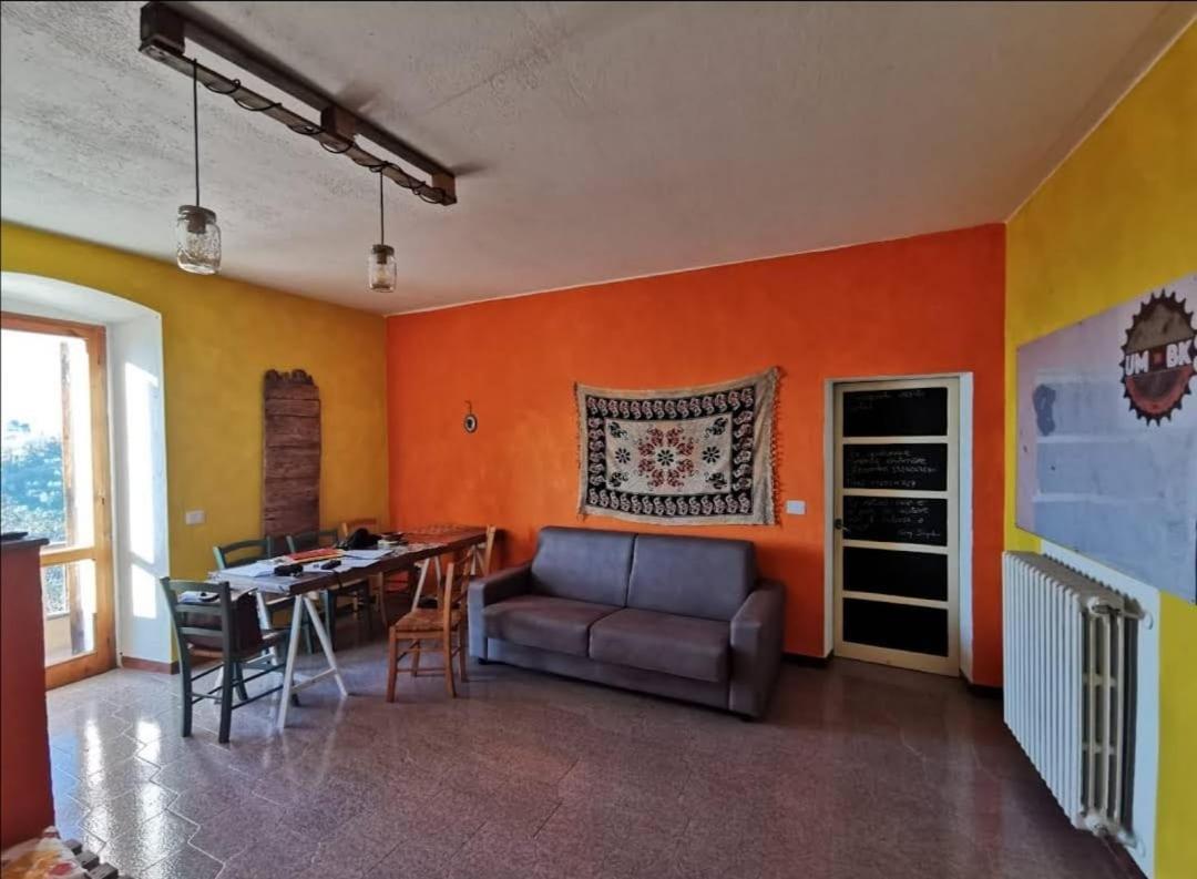 Umbria In Bike B&B โฟลีโญ ภายนอก รูปภาพ